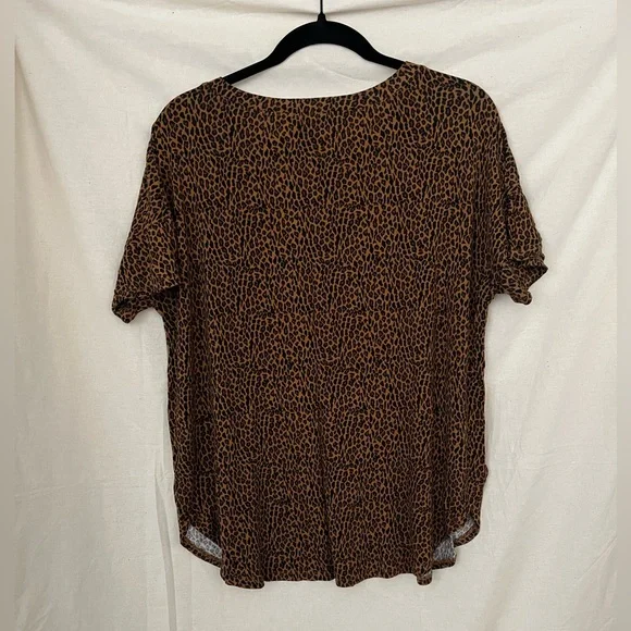 H by Bordeaux Leopard Print Shirt size XL - Picture 2 of 7